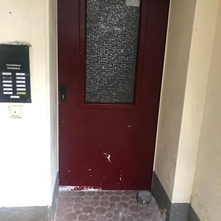 Central-quiet-5min To Tram-shopping-