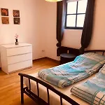 Central-quiet-5min To Tram-shopping- Apartament Kolonia
