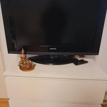 Appartamento Central-quiet-5min To Tram-shopping- *