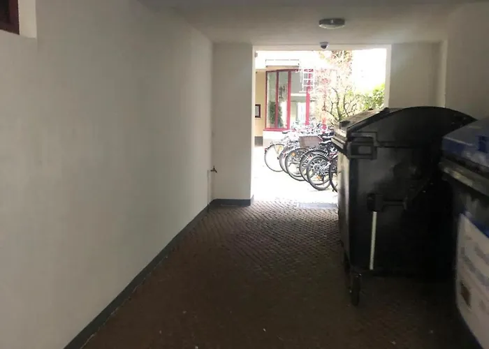 Central-quiet-5min To Tram-shopping- Colonia