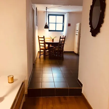 Central-quiet-5min To Tram-shopping- Colónia