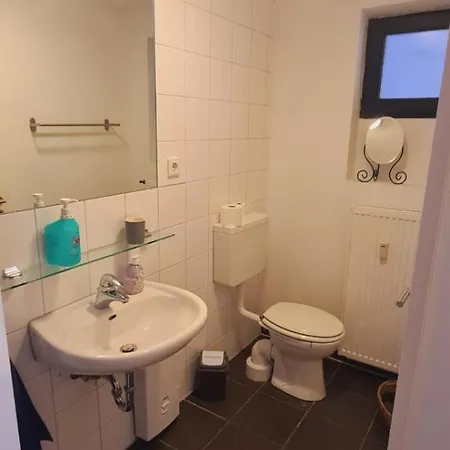 Central-quiet-5min To Tram-shopping- Apartamento *