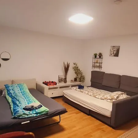 Central-quiet-5min To Tram-shopping- Apartamento